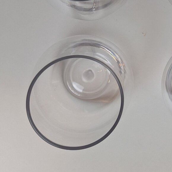 BPA Free Plastic Wine Glasses - Picture 5 of 6